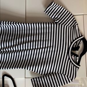 Aritzia Sunday best t shirt dress